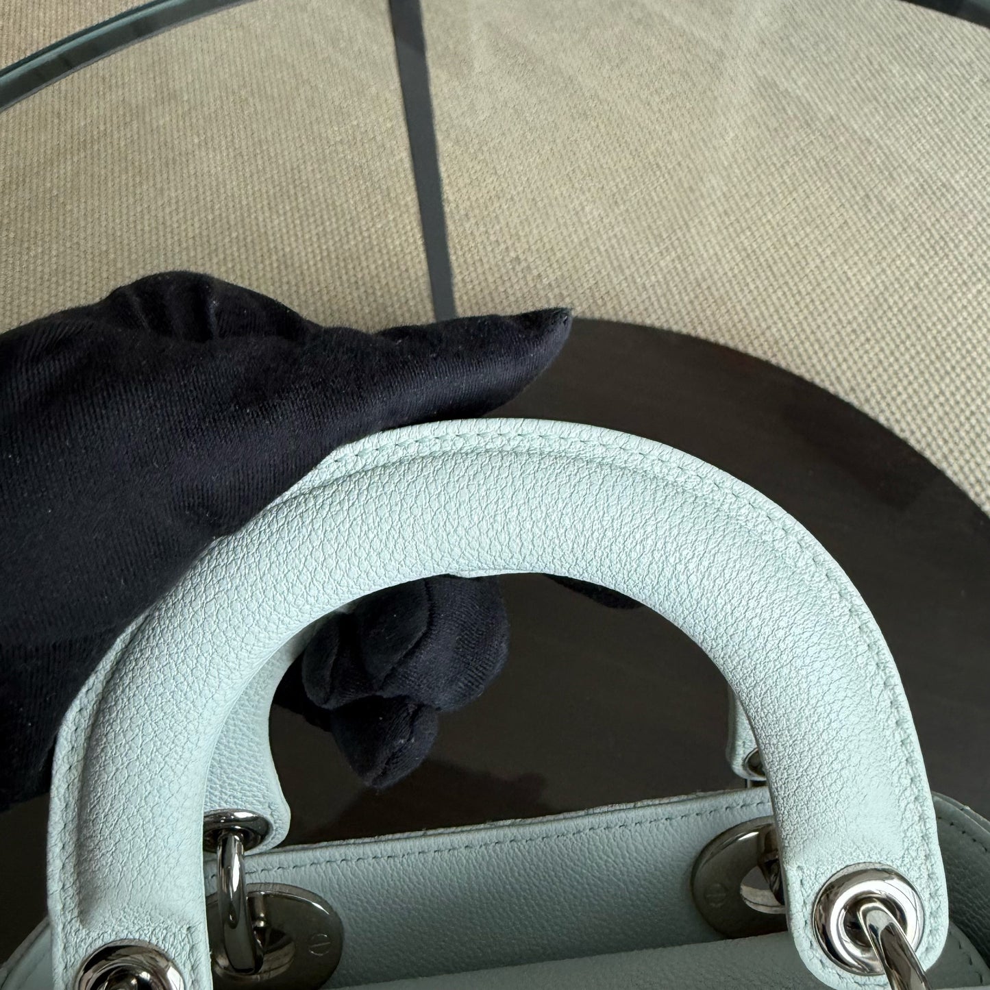 Lady Mini - Cuir de veau grainé Cannage Glacier White Hardware argenté — Kovancy