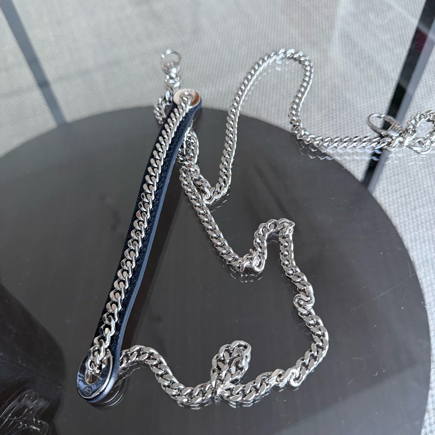 Lady Mini - Cuir de veau glacé Cannage bleu métallisé, quincaillerie argentée — Kovancy