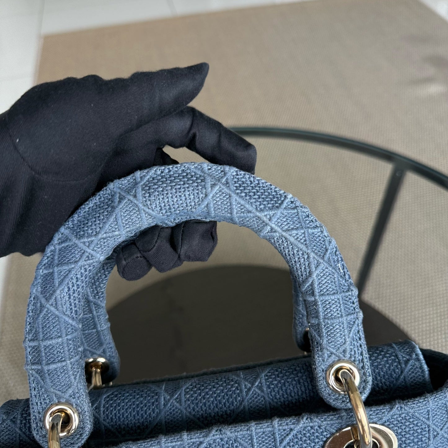 Lady D-Lite - Cannage brodé bleu denim clair avec accessoires dorés — Kovancy