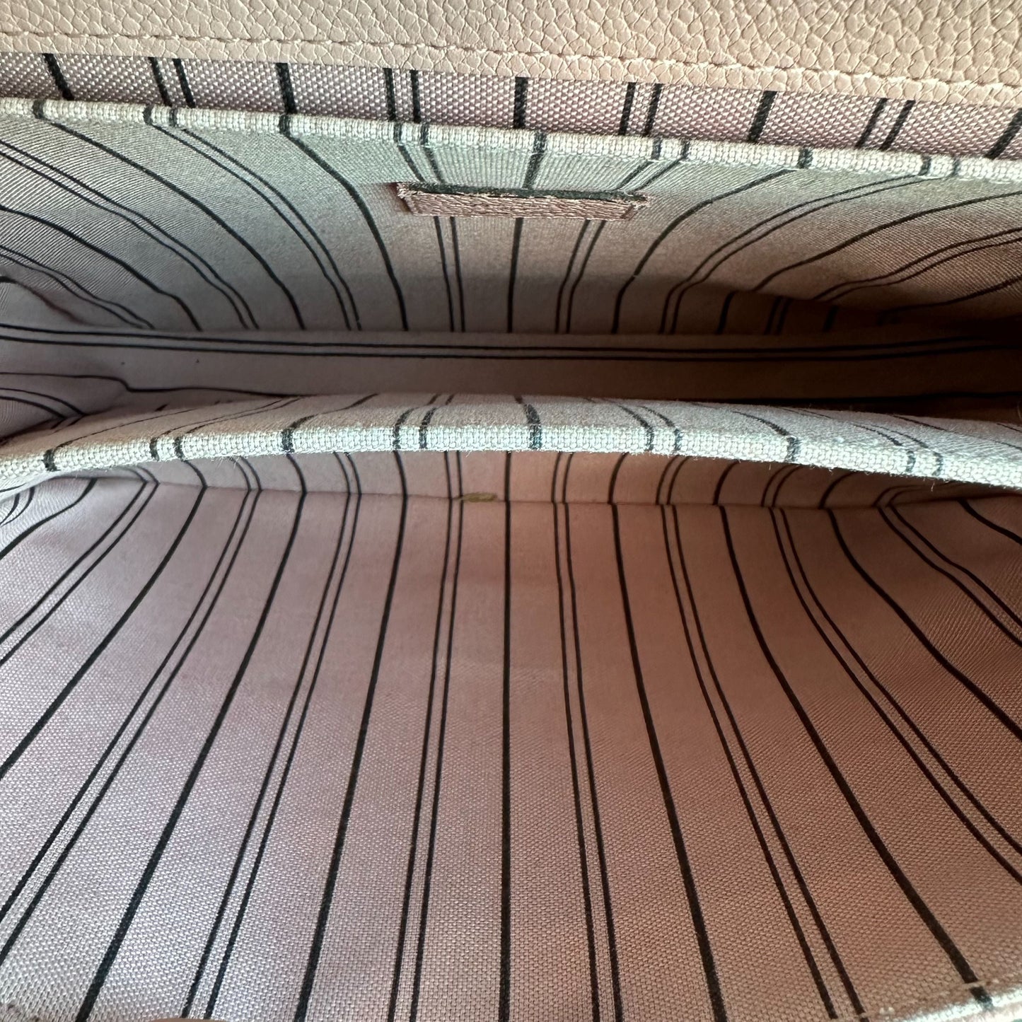 Pochette Metis Sakura Cuir de veau rose GHW — Kovancy