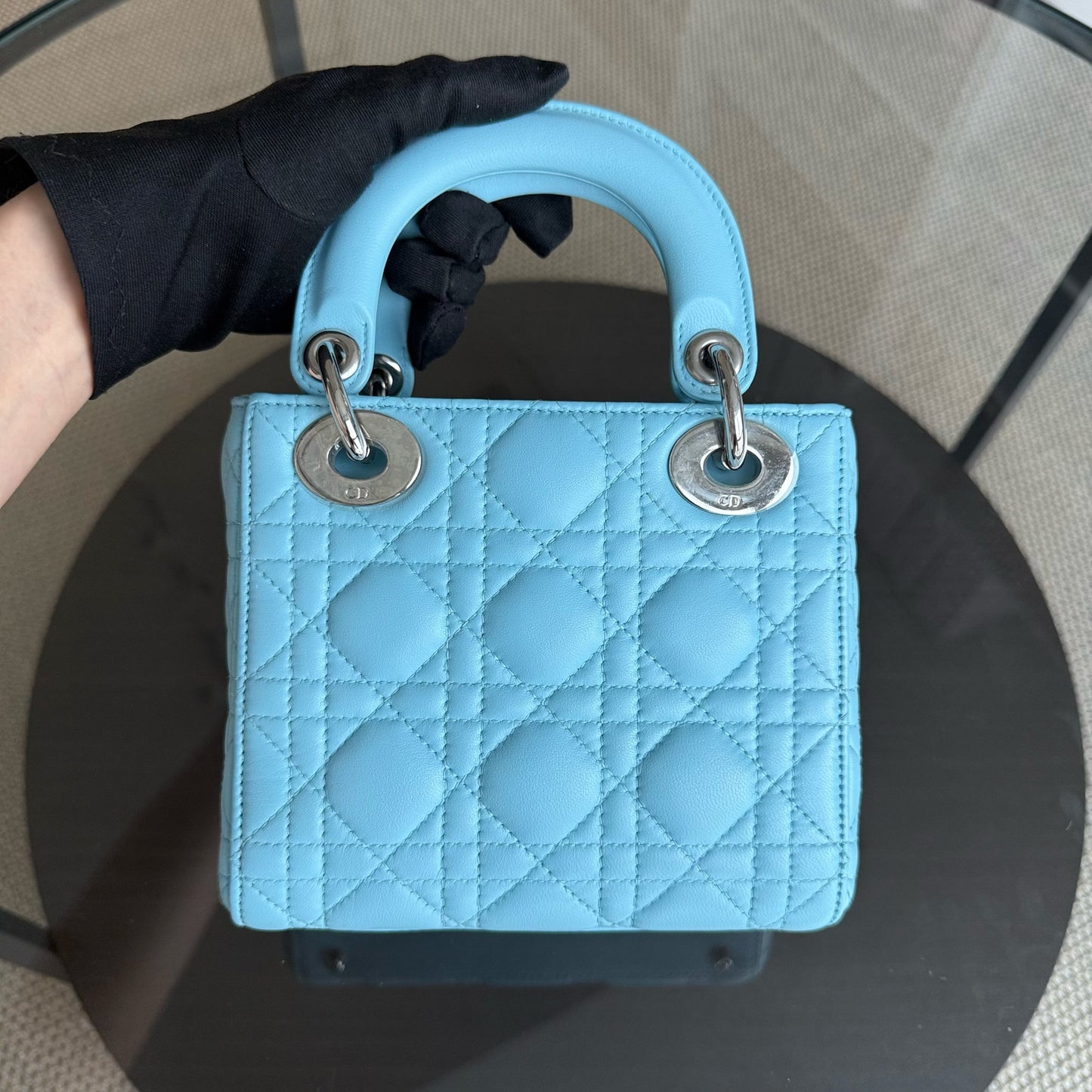Lady Mini - Cannage Agneau Bleu Clair Quincaillerie Argentée Bandoulière Réglable — Kovancy