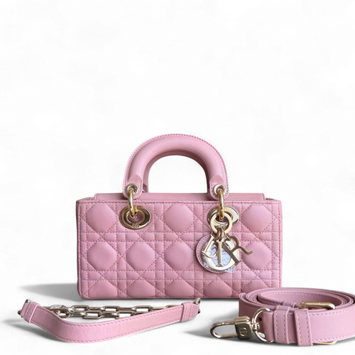 Lady Petit rabat D-Joy - Cuir d'agneau Cannage rose et matériel doré — Kovancy