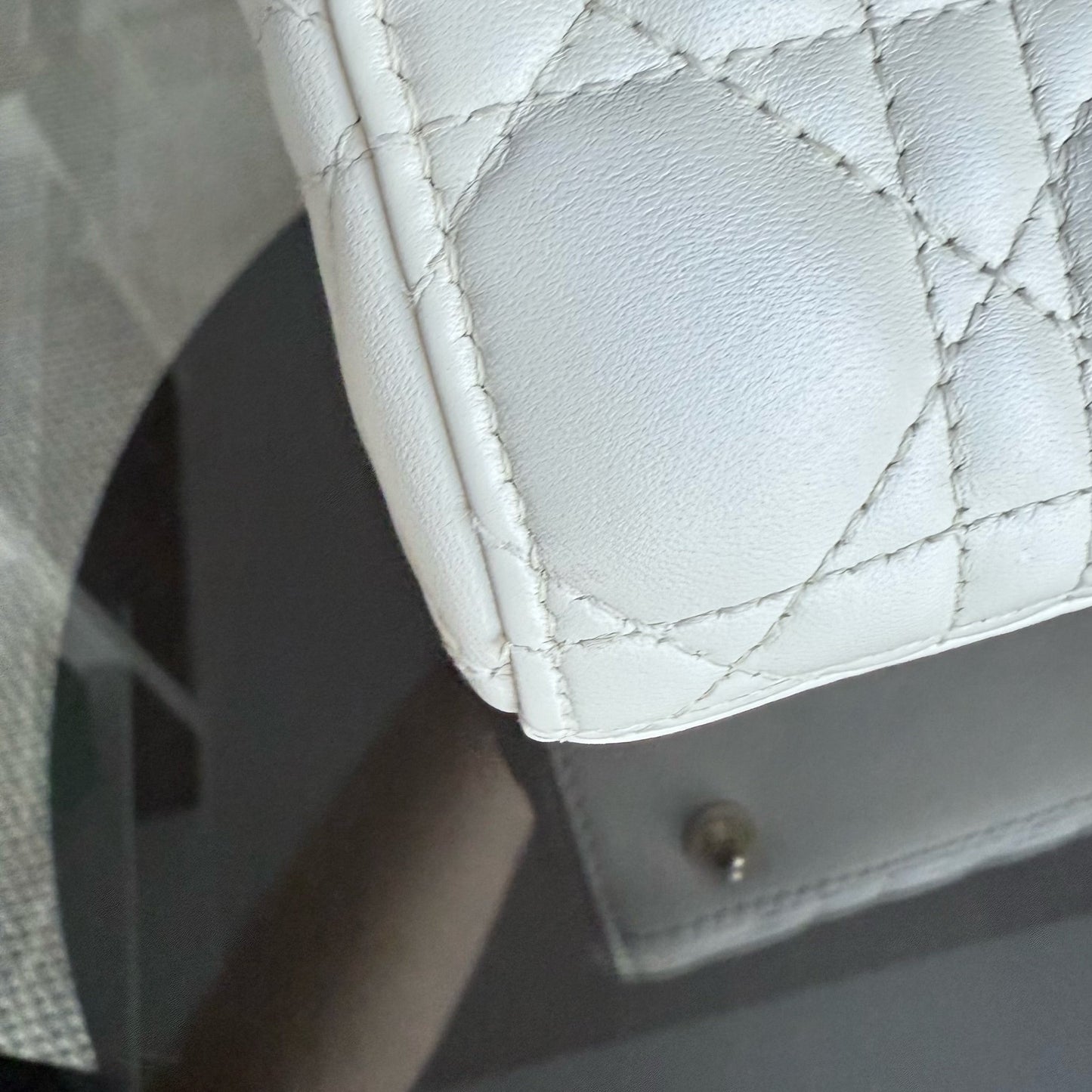 Dior MyABC Lady Petit - Cuir d'agneau Cannage blanc, quincaillerie dorée