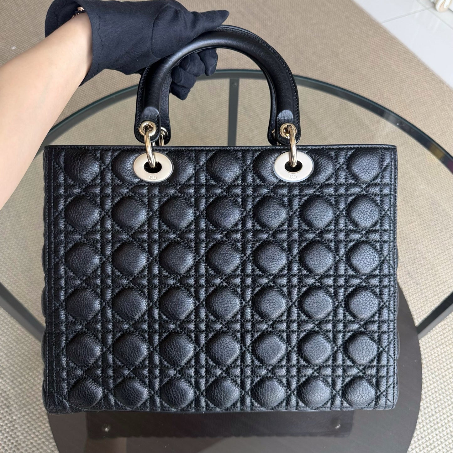 Lady Grand rabat en cuir caviar cannage noir GHW sans bandoulière — Kovancy