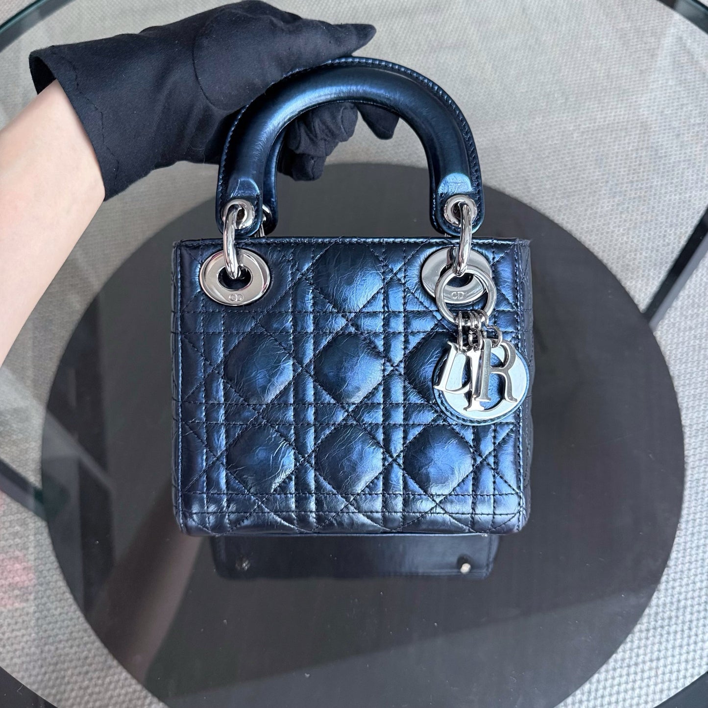 Lady Mini - Cuir de veau glacé Cannage bleu métallisé, quincaillerie argentée — Kovancy