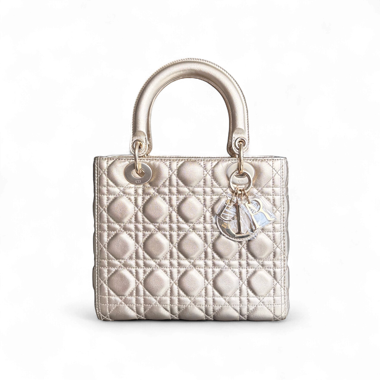 Dior Lady Rabat moyen - Cuir de veau Cannage Ferrures dorées SANS SANGLE