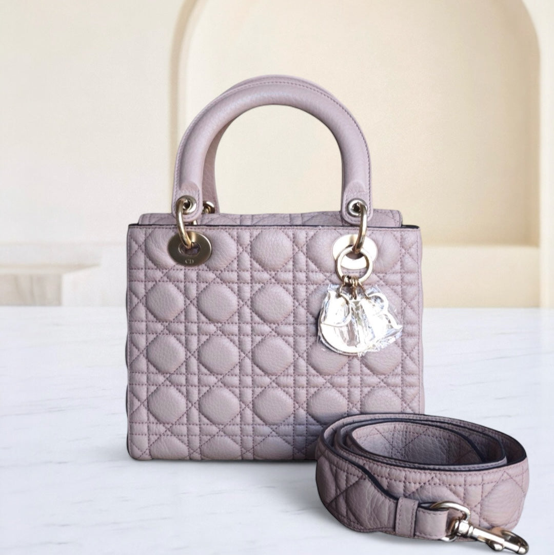 Lady Rabat moyen - Cuir de veau grainé Cannage, rose nude, matériel doré — Kovancy