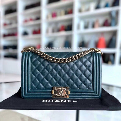 Chanel Boy Élite