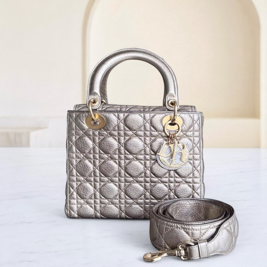 Lady Rabat moyen - Cannage Métallique Doré Quincaillerie Dorée — Kovancy