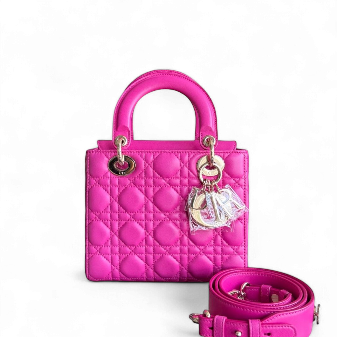 Lady Petit rabat - Cuir d'agneau Cannage rose Barbie, finitions dorées — Kovancy