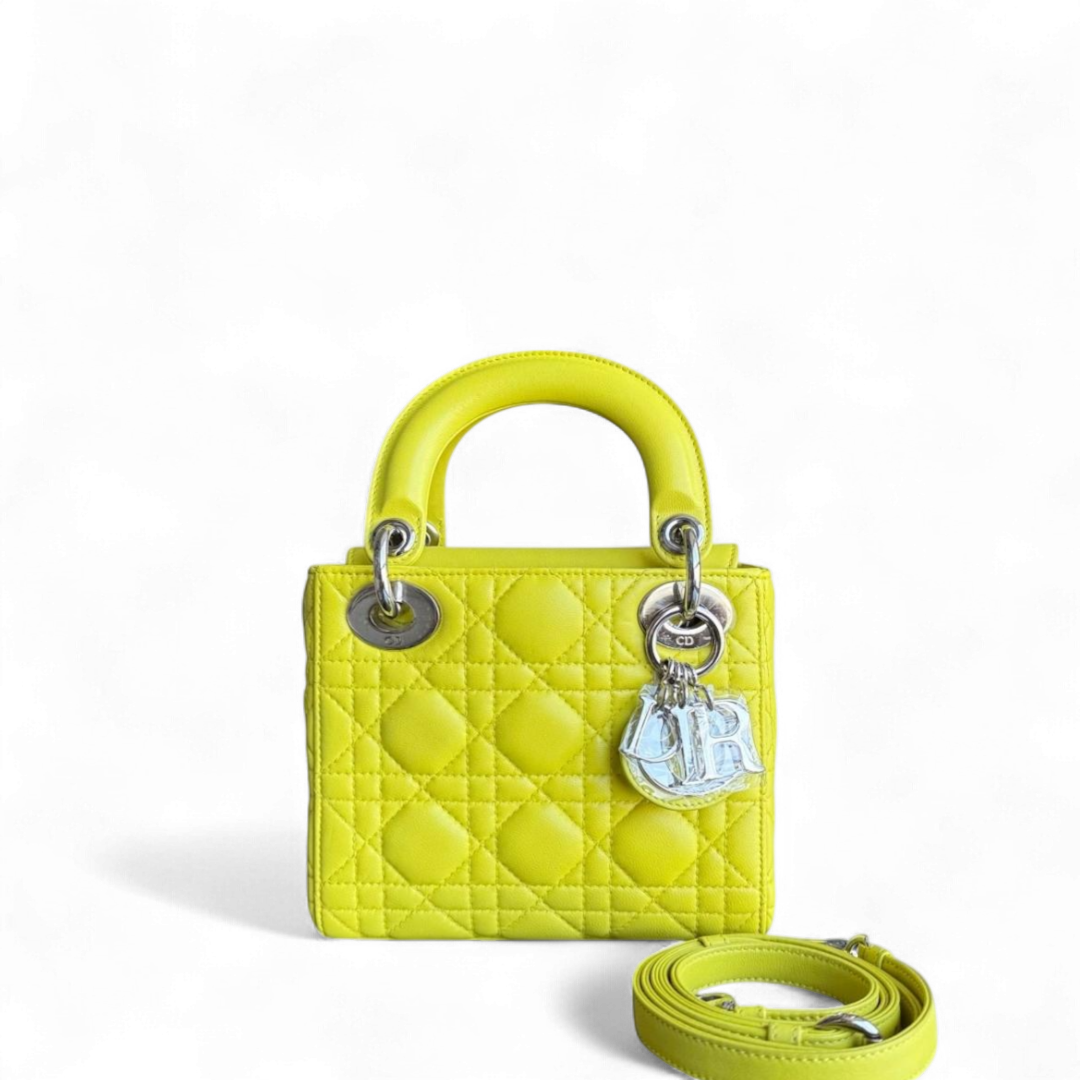 Lady Mini - Sangle réglable en cuir d'agneau Cannage jaune et métal argenté — Kovancy