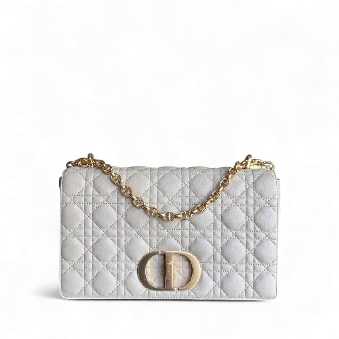 Caro Large - Cuir de veau grainé Cannage Beige clair Ferrures dorées — Kovancy