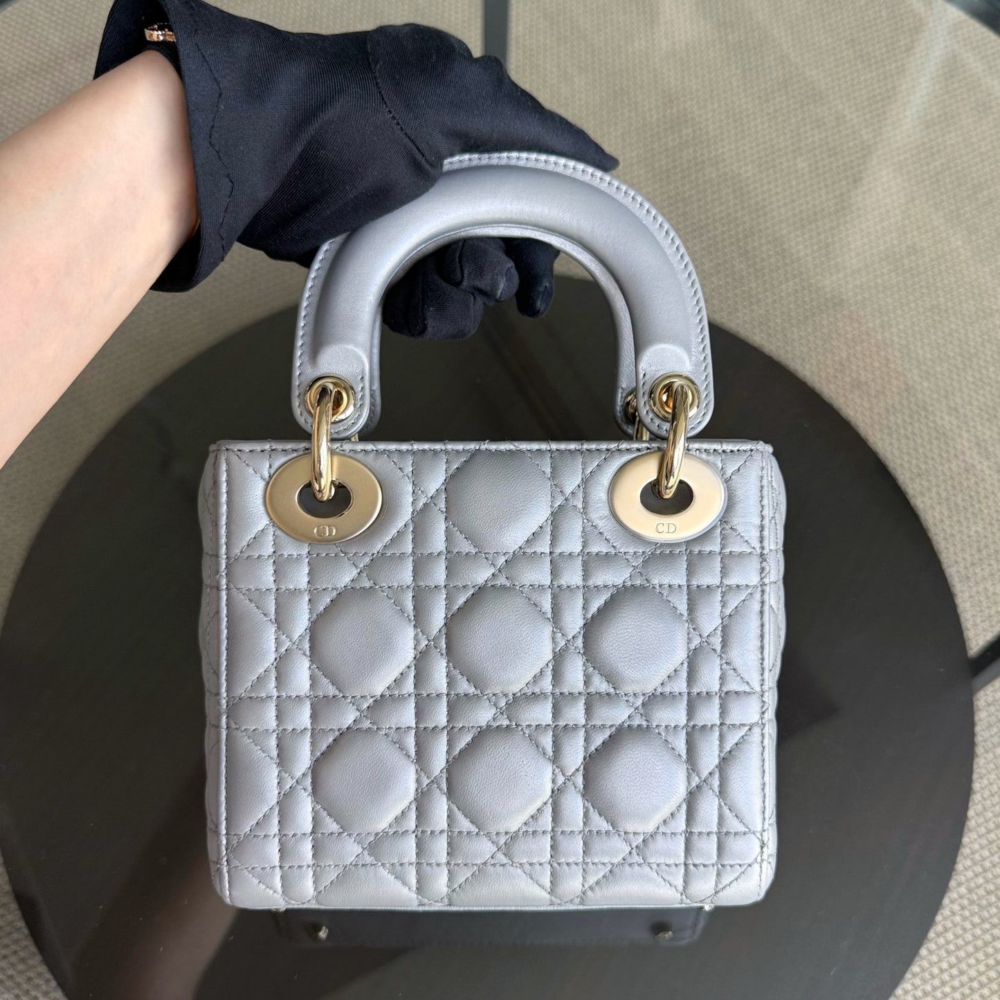 Lady Mini - Sangle chaîne en cuir d'agneau Cannage avec quincaillerie argentée et dorée — Kovancy
