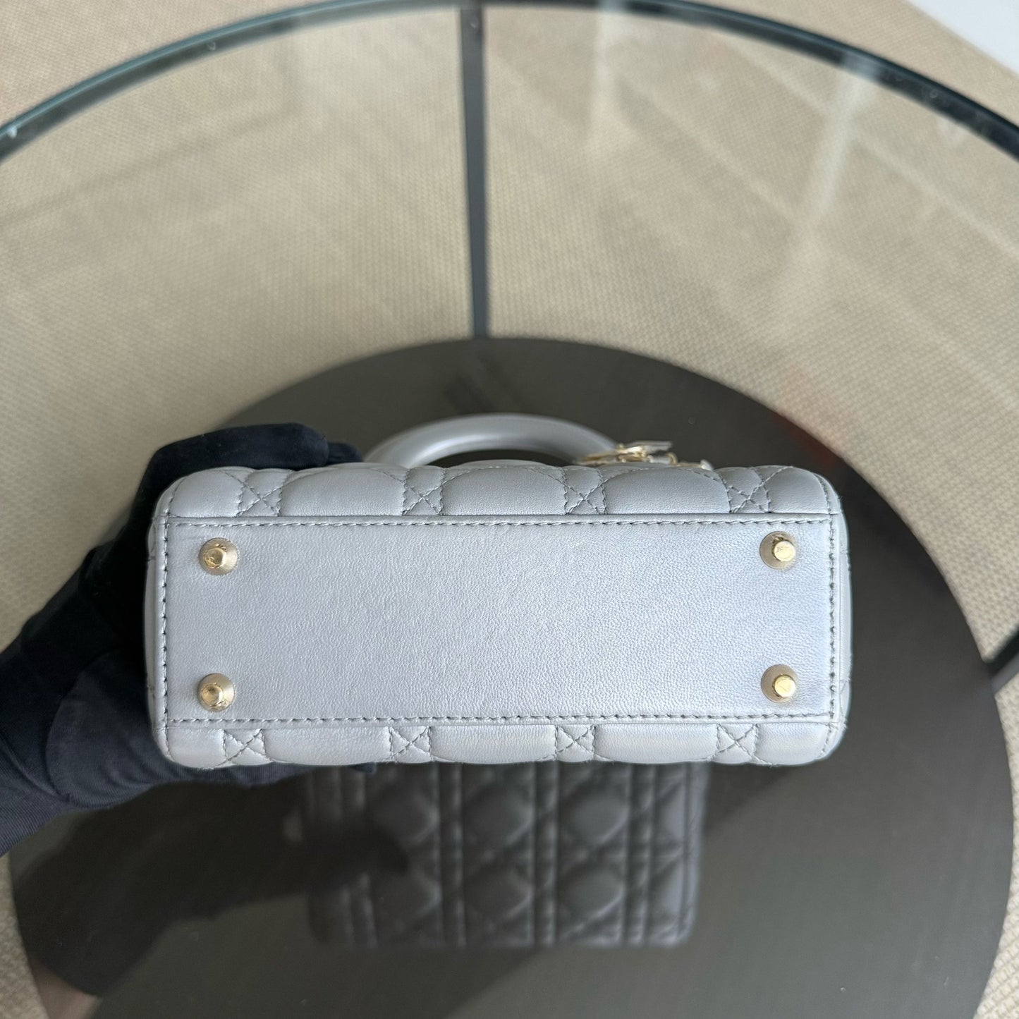 Lady Mini - Sangle chaîne en cuir d'agneau Cannage avec quincaillerie argentée et dorée — Kovancy