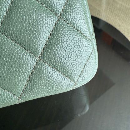 Chanel Classic Flap Bleu