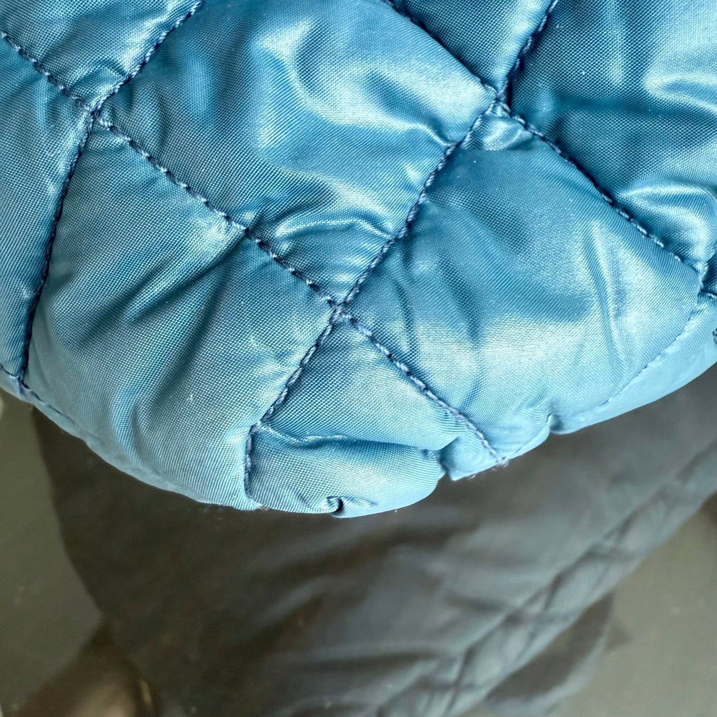 Sac fourre-tout en nylon matelassé — Kovancy