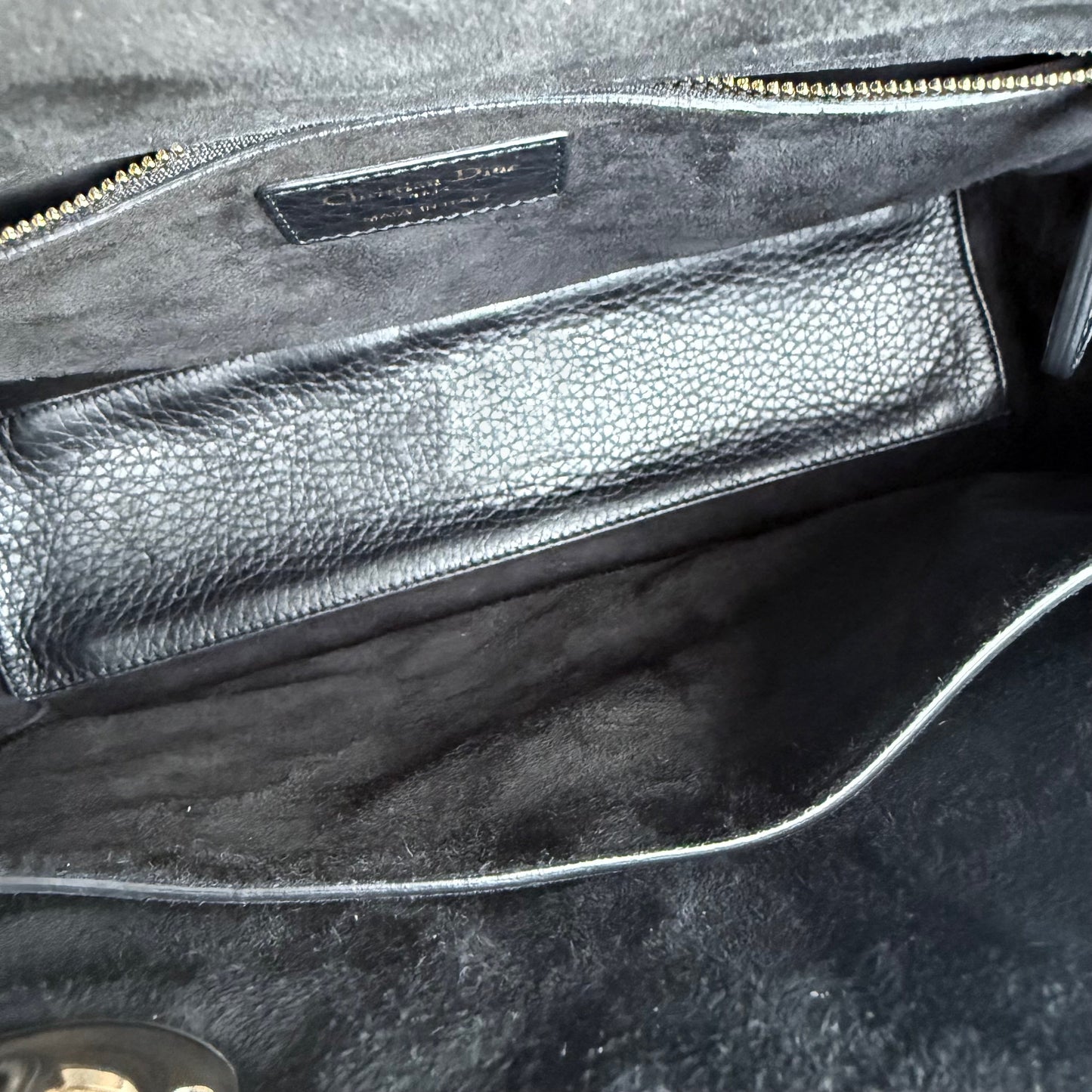 Lady Grand rabat en cuir caviar cannage noir GHW sans bandoulière — Kovancy