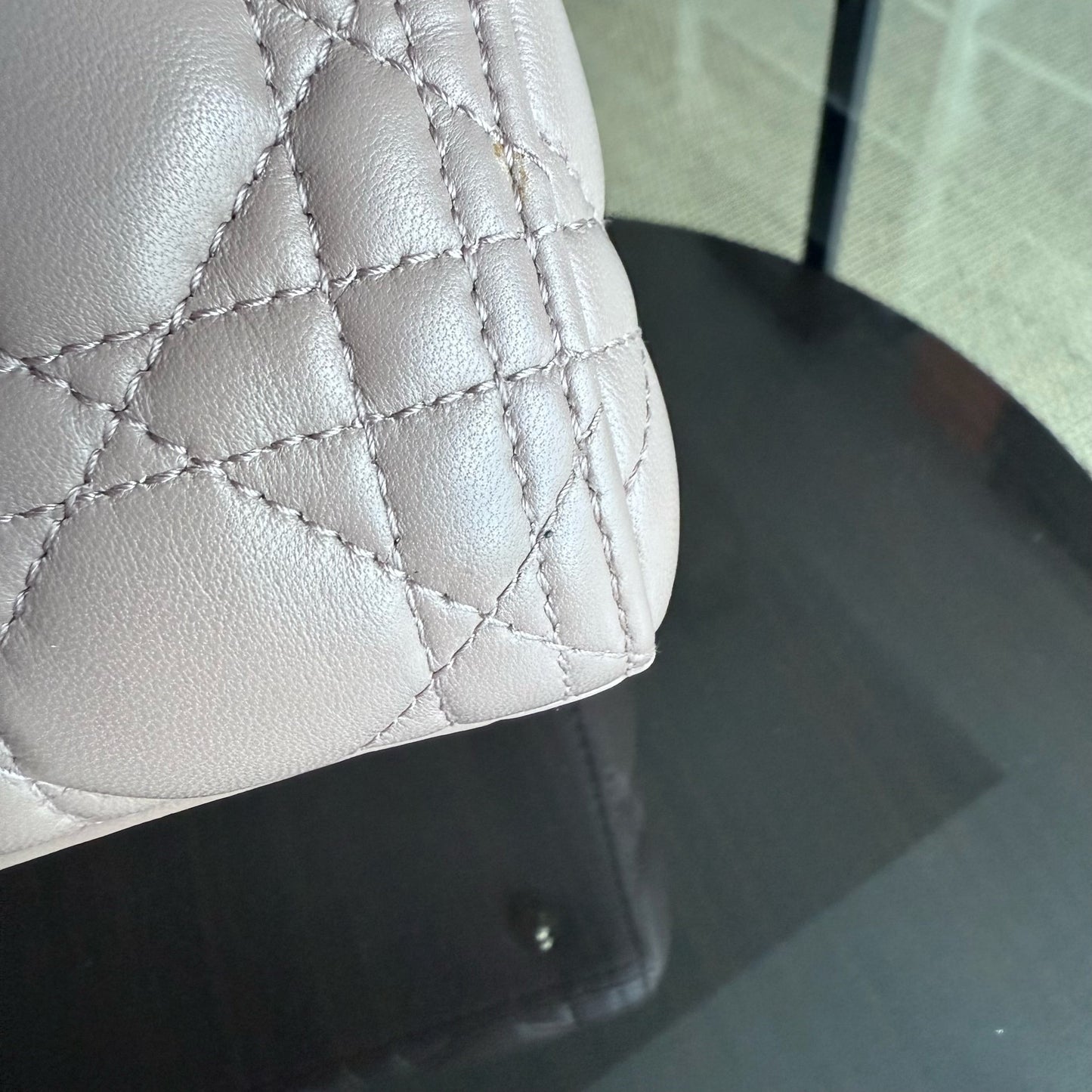 Lady Moyen - Cuir d'agneau Canange Blush Quincaillerie dorée — Kovancy
