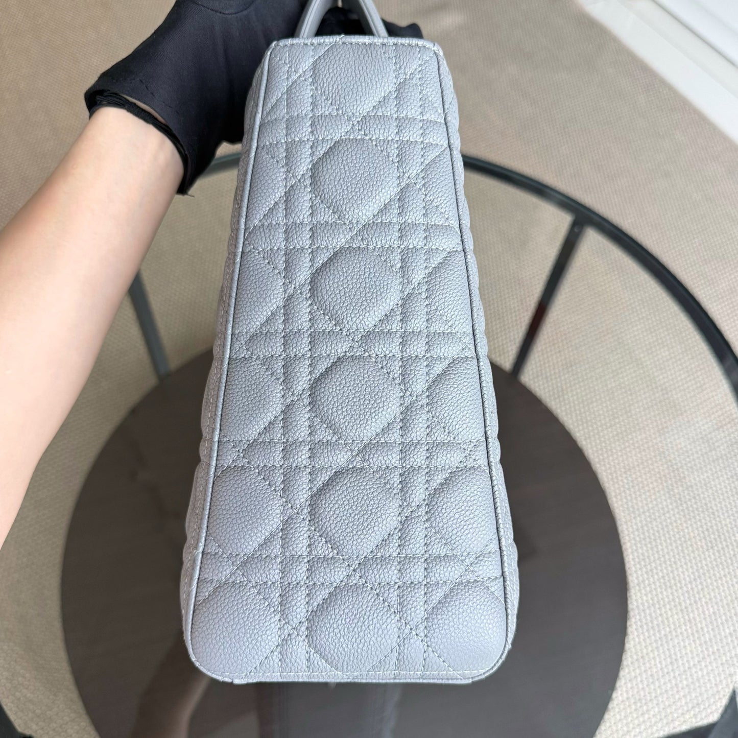 Lady Grand - Cuir de veau grainé Caviar Cannage Gris Accastillage argenté — Kovancy