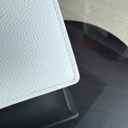 Chaîne Dior 30 Montaigne - Cuir de veau grainé, accastillage en or blanc