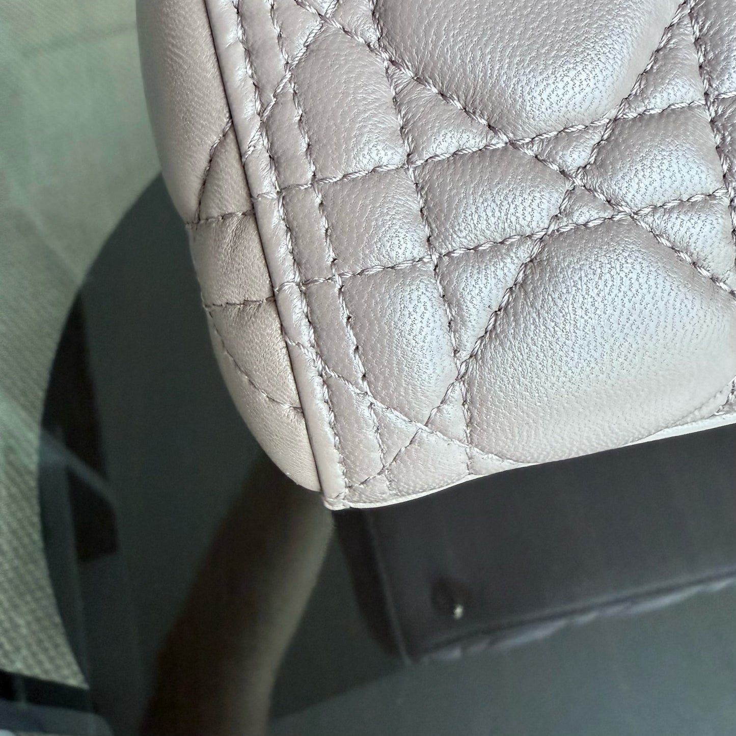 Lady Moyen - Cuir d'agneau Canange Blush Quincaillerie dorée — Kovancy