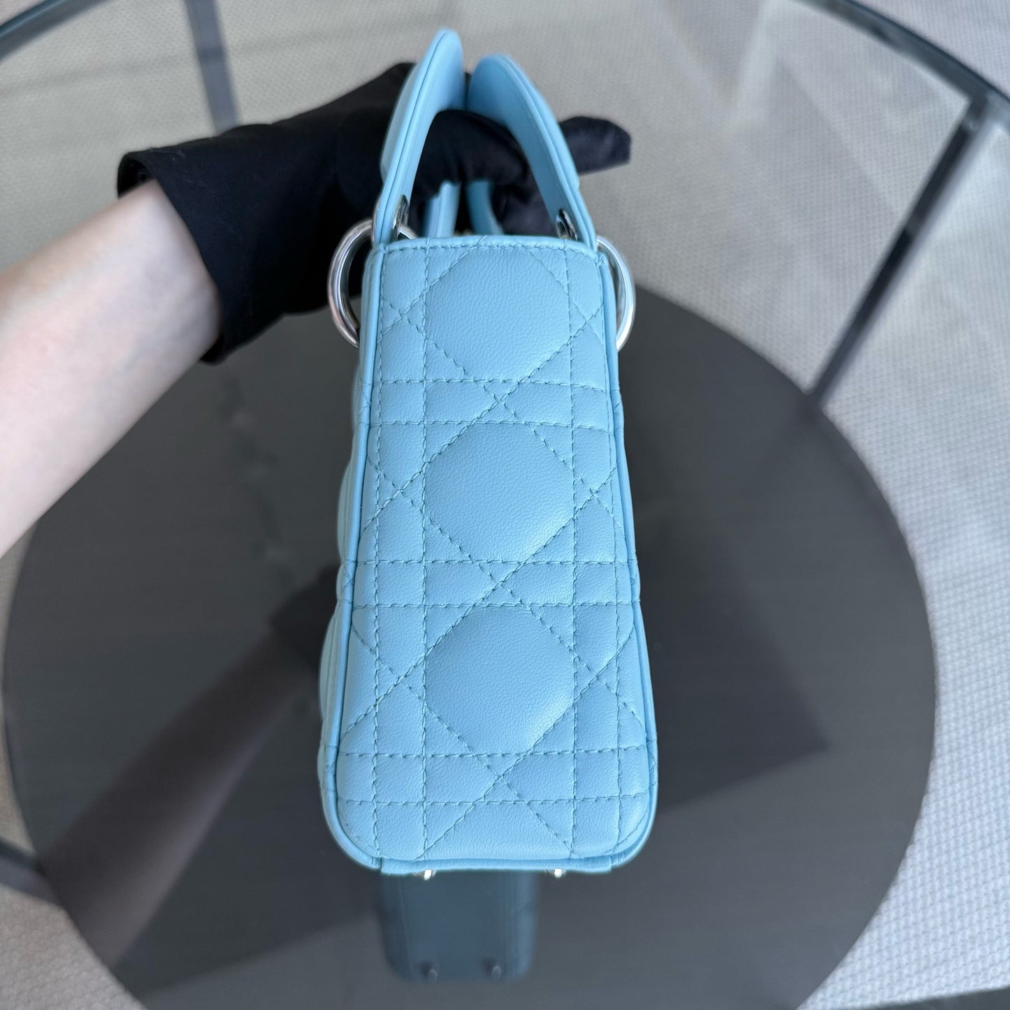 Lady Mini - Cannage Agneau Bleu Clair Quincaillerie Argentée Bandoulière Réglable — Kovancy