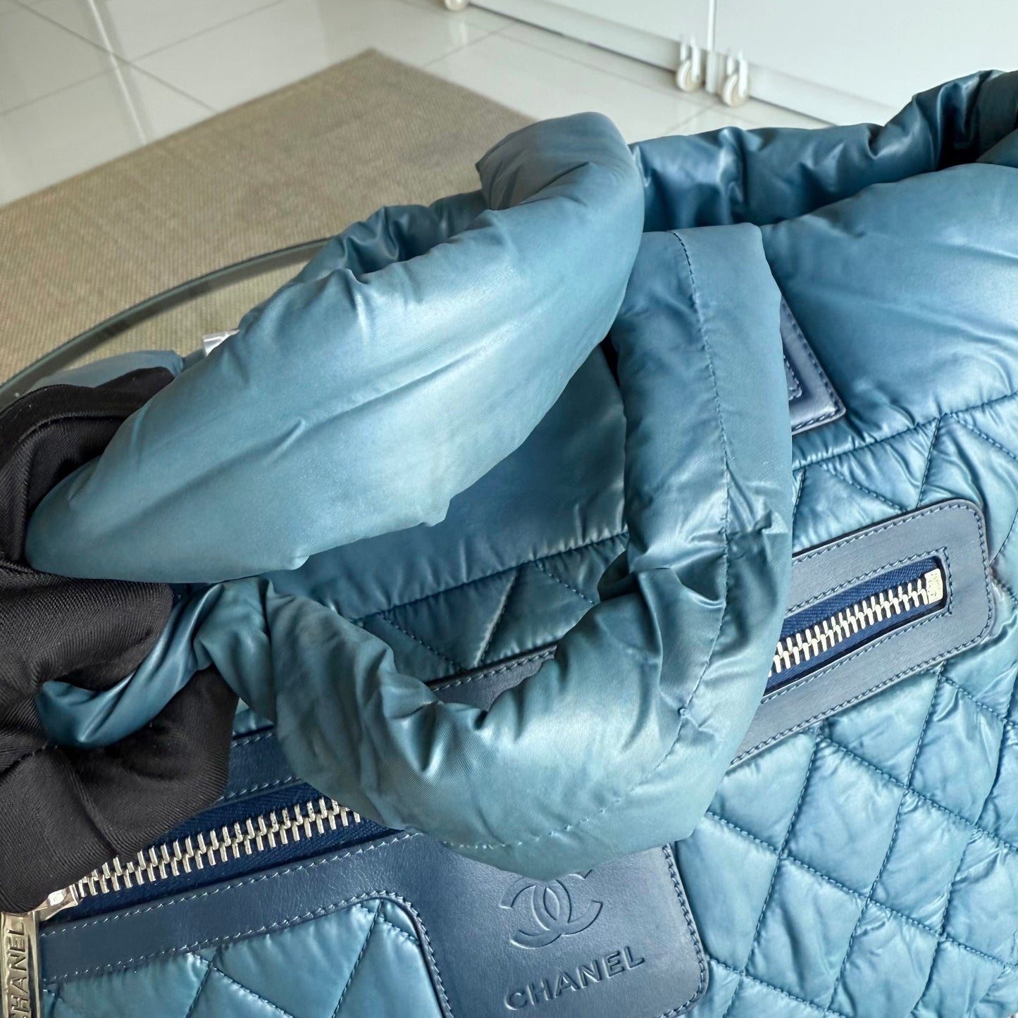 Sac fourre-tout en nylon matelassé — Kovancy