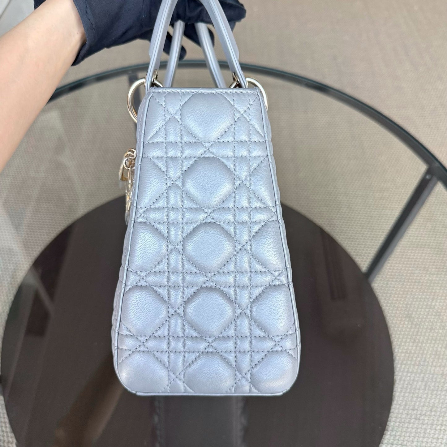 Lady Moyen - Cuir d'agneau Canange Gris Quincaillerie dorée — Kovancy