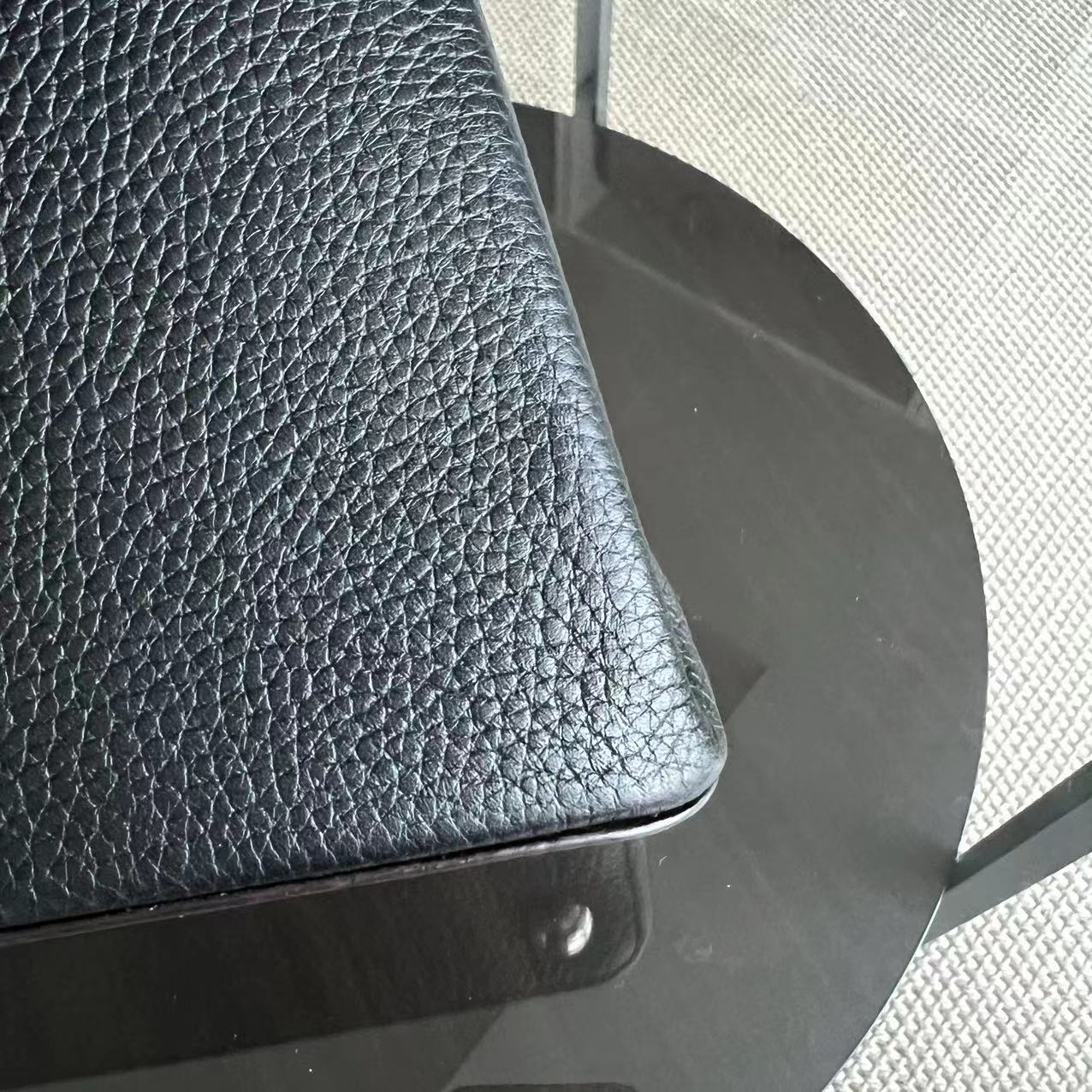 LV Capucines BB Cuir de veau grainé Noir Quincaillerie argentée Louis Vuitton