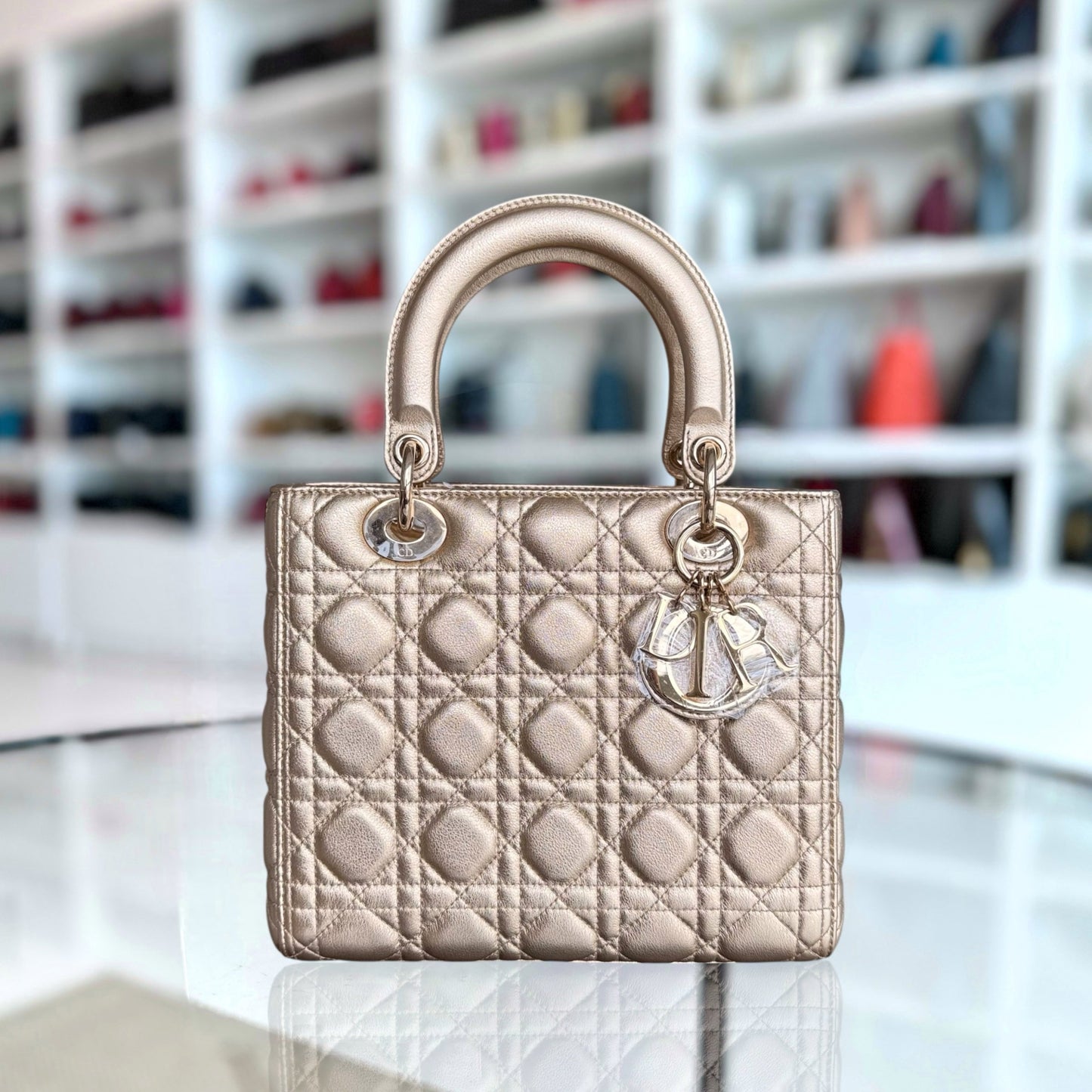 Lady Moyen - Cuir de veau doré Cannage, accessoires dorés, sans sangle — Kovancy