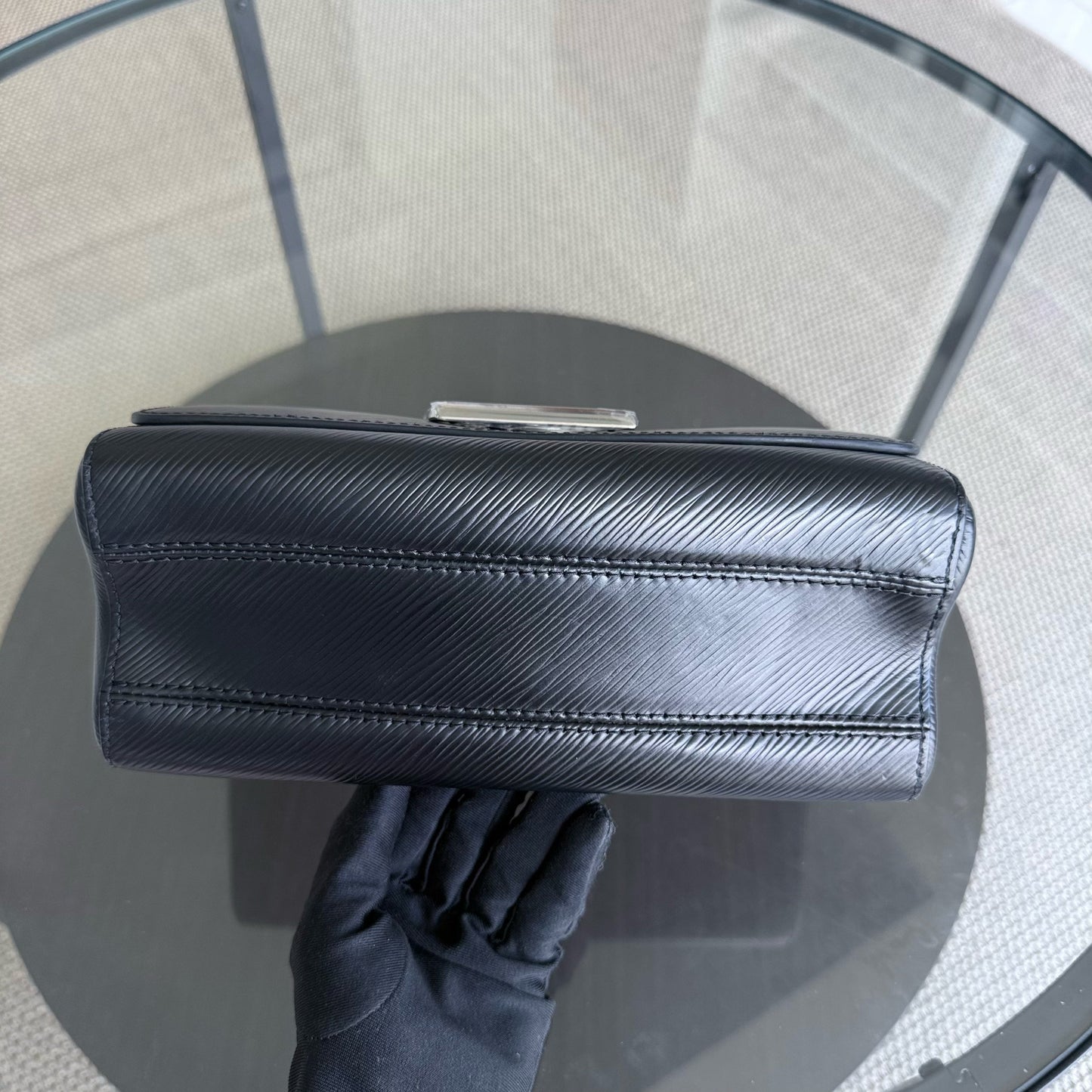 Kovancy - Twist Medium MM - Cuir EPI Noir Quincaillerie Argentée