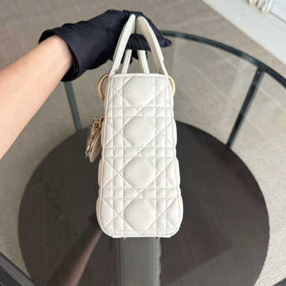 Dior MyABC Lady Petit - Cuir d'agneau Cannage blanc, quincaillerie dorée