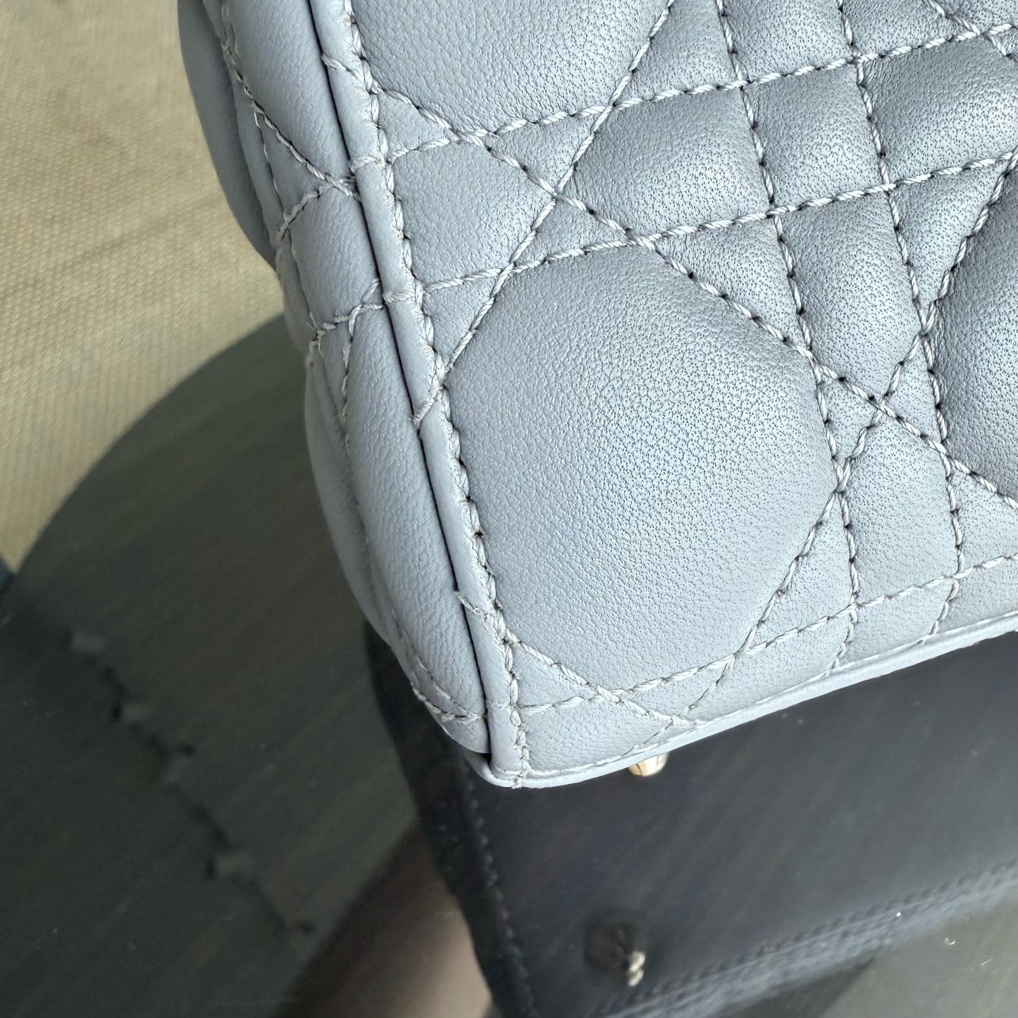 Lady Rabat ABC Petit - Cuir d'agneau Cannage Gris Quincaillerie dorée MyABC — Kovancy