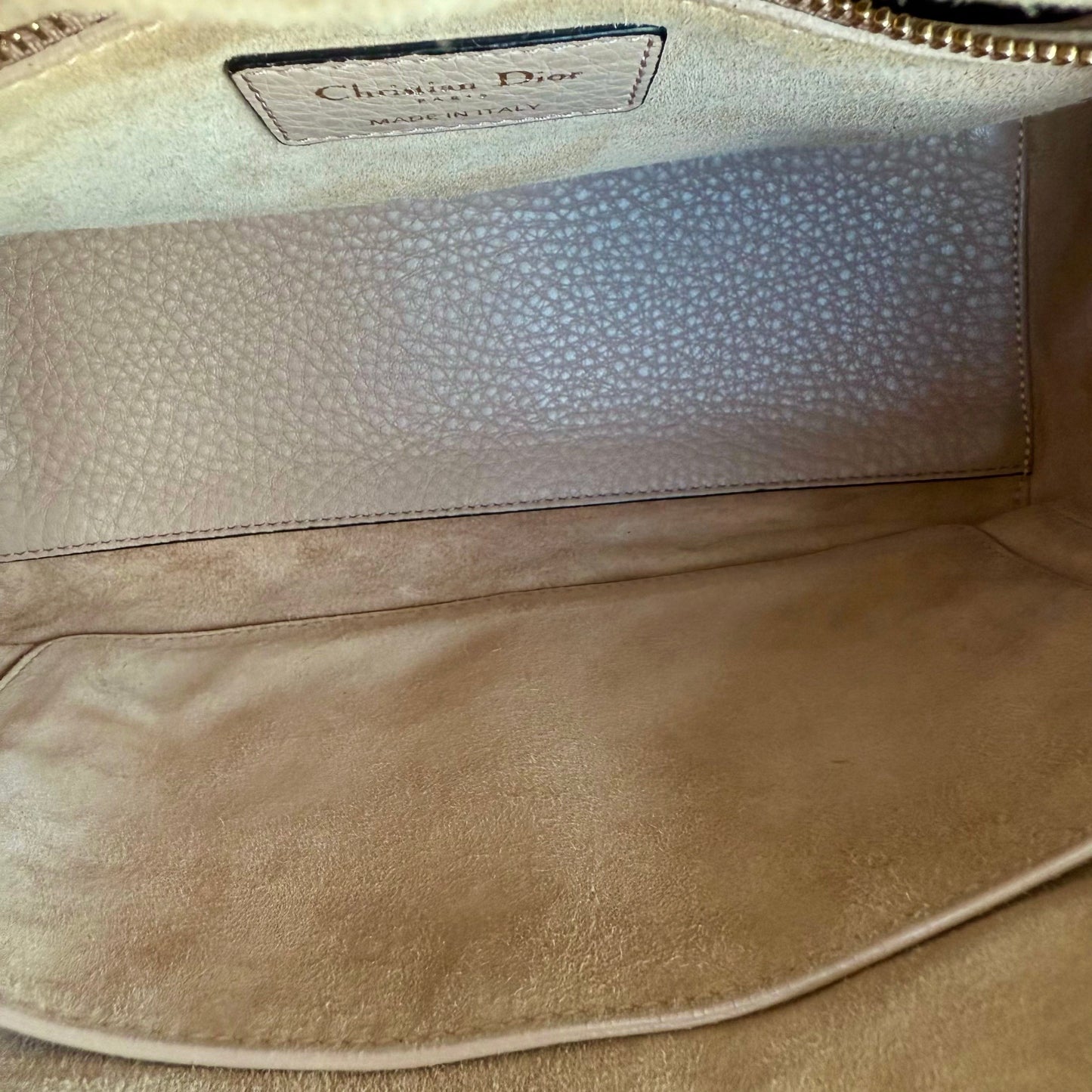 Lady Rabat moyen - Cuir de veau grainé Cannage, rose nude, matériel doré — Kovancy