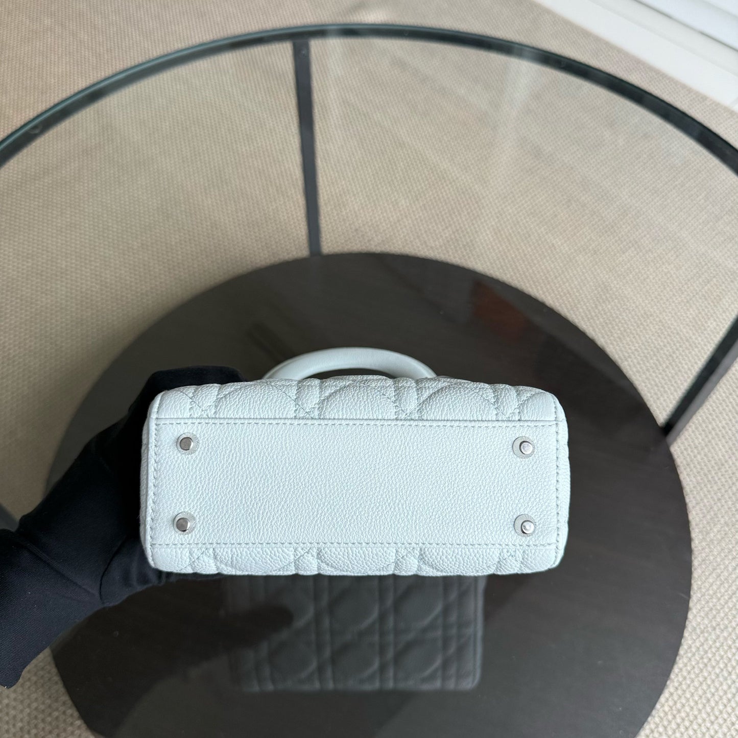 Lady Mini - Cuir de veau grainé Cannage Glacier White Hardware argenté — Kovancy