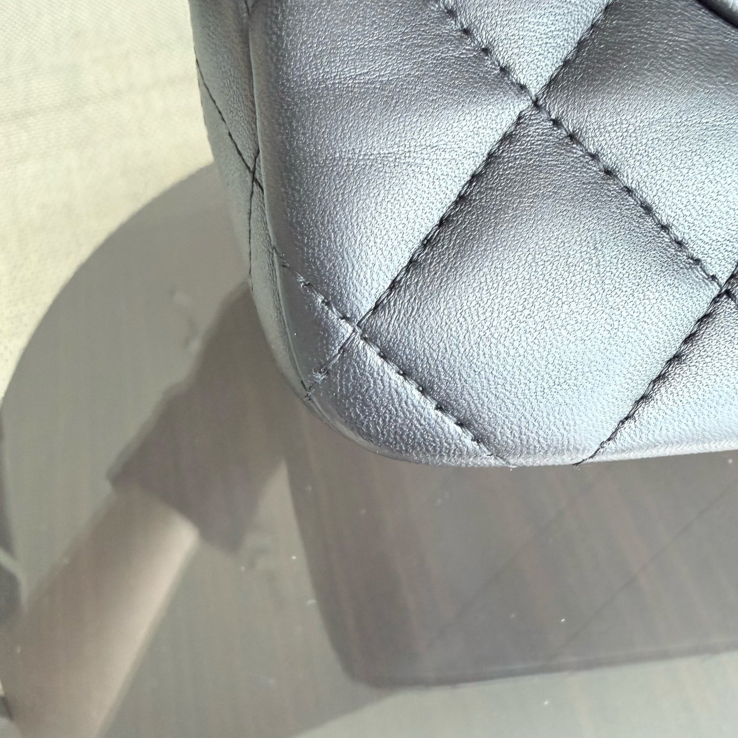 Chanel Classic Flap Jumbo - 30CM simple rabat en cuir d'agneau matelassé noir matériel doré Series 14