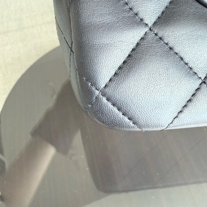 Chanel Classic Flap Jumbo - 30CM simple rabat en cuir d'agneau matelassé noir matériel doré Series 14