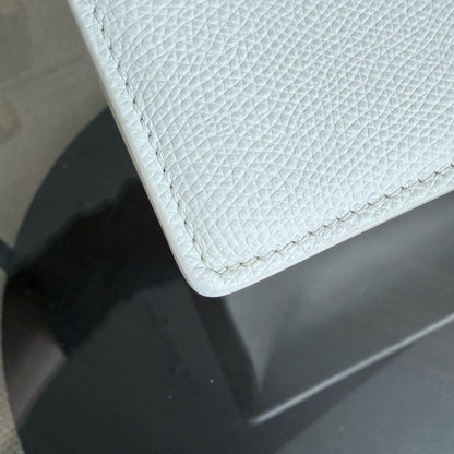 Chaîne Dior 30 Montaigne - Cuir de veau grainé, accastillage en or blanc