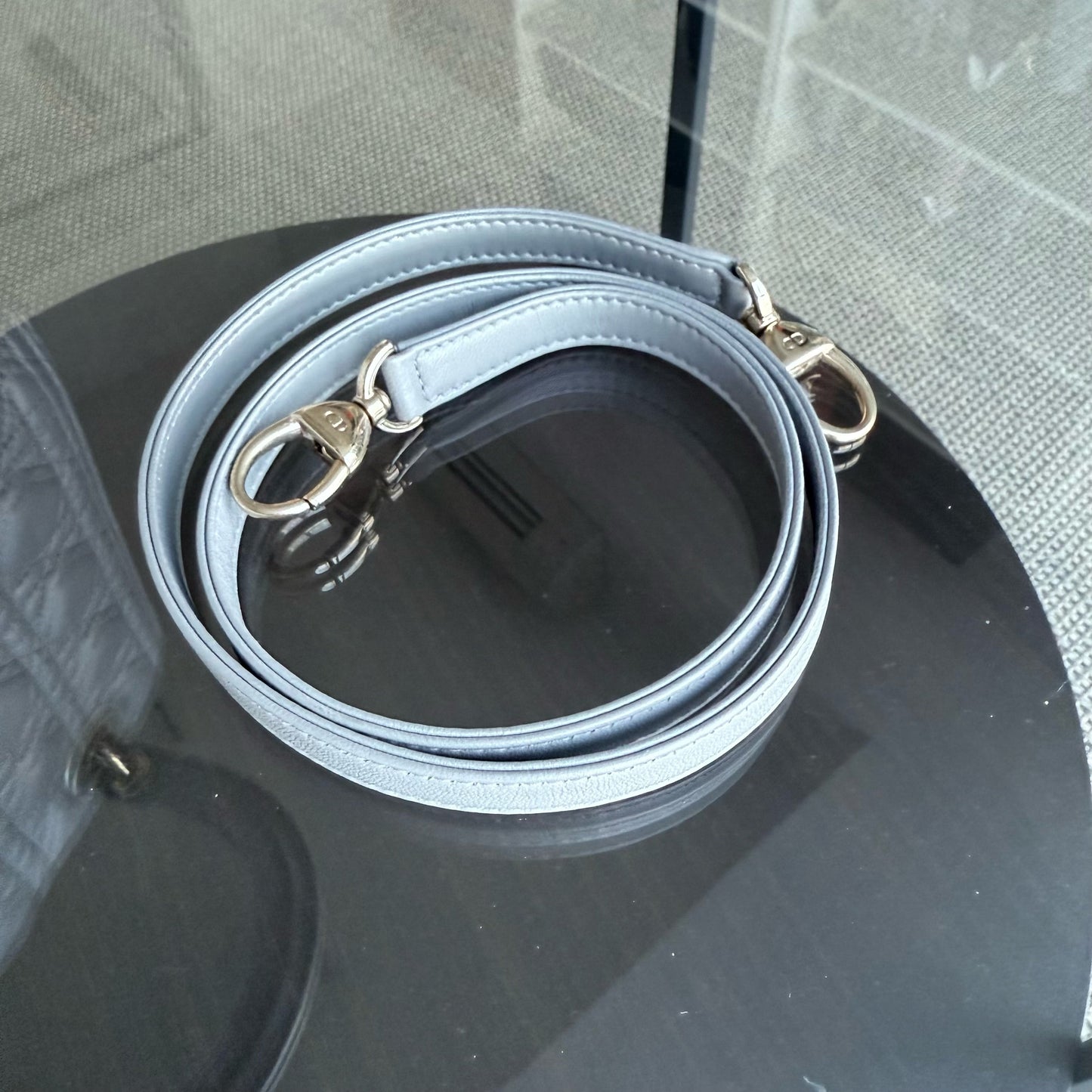 Lady Moyen - Cuir d'agneau Canange Gris Quincaillerie dorée — Kovancy
