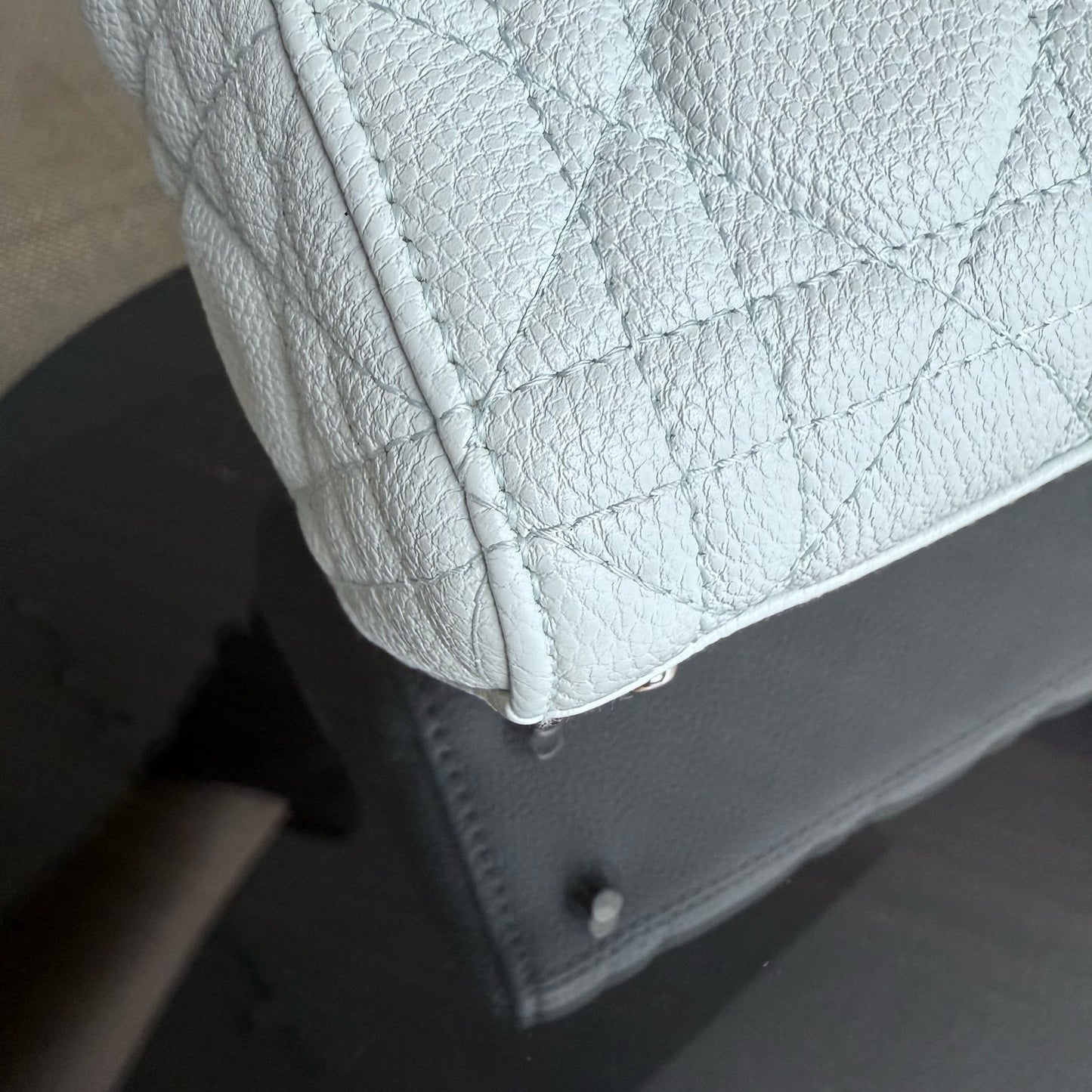 Lady Mini - Cuir de veau grainé Cannage Glacier White Hardware argenté — Kovancy