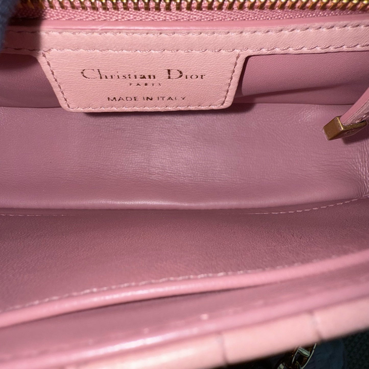 Caro Small - Cuir de veau Cannage bicolore Accastillage or rose 20 cm — Kovancy