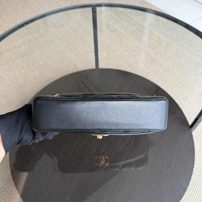 Chanel Diana Reissue