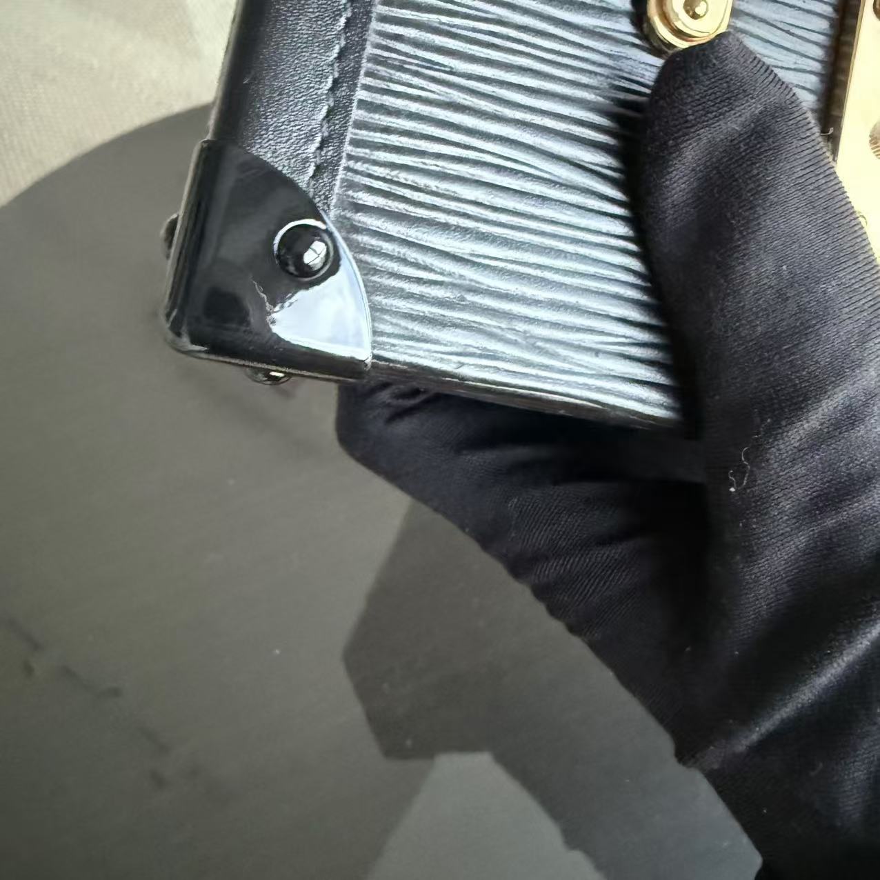Petite Malle - Sac bandoulière en cuir noir EPI - Kovancy