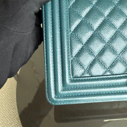 Chanel Boy Élite