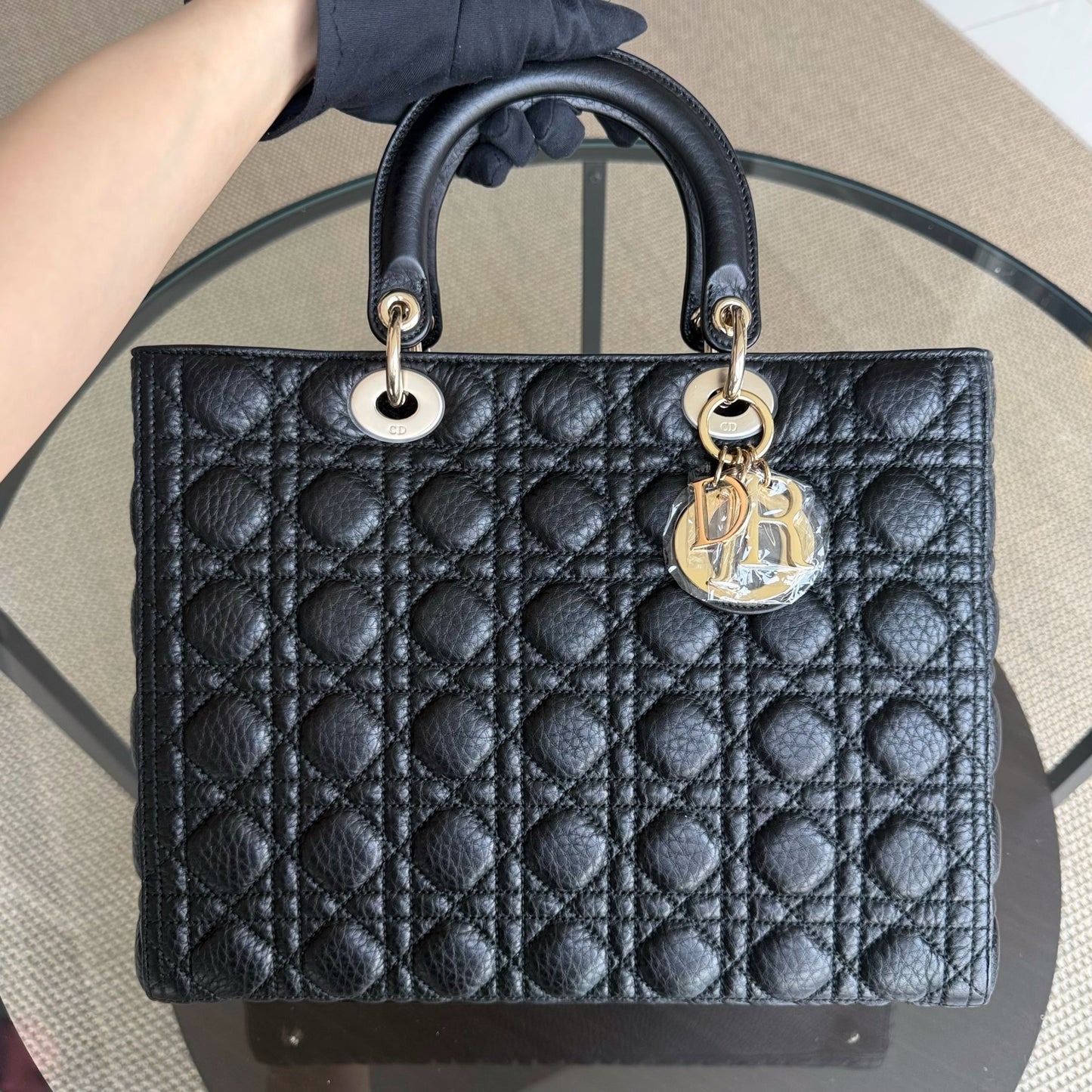 Lady Grand rabat en cuir caviar cannage noir GHW sans bandoulière — Kovancy