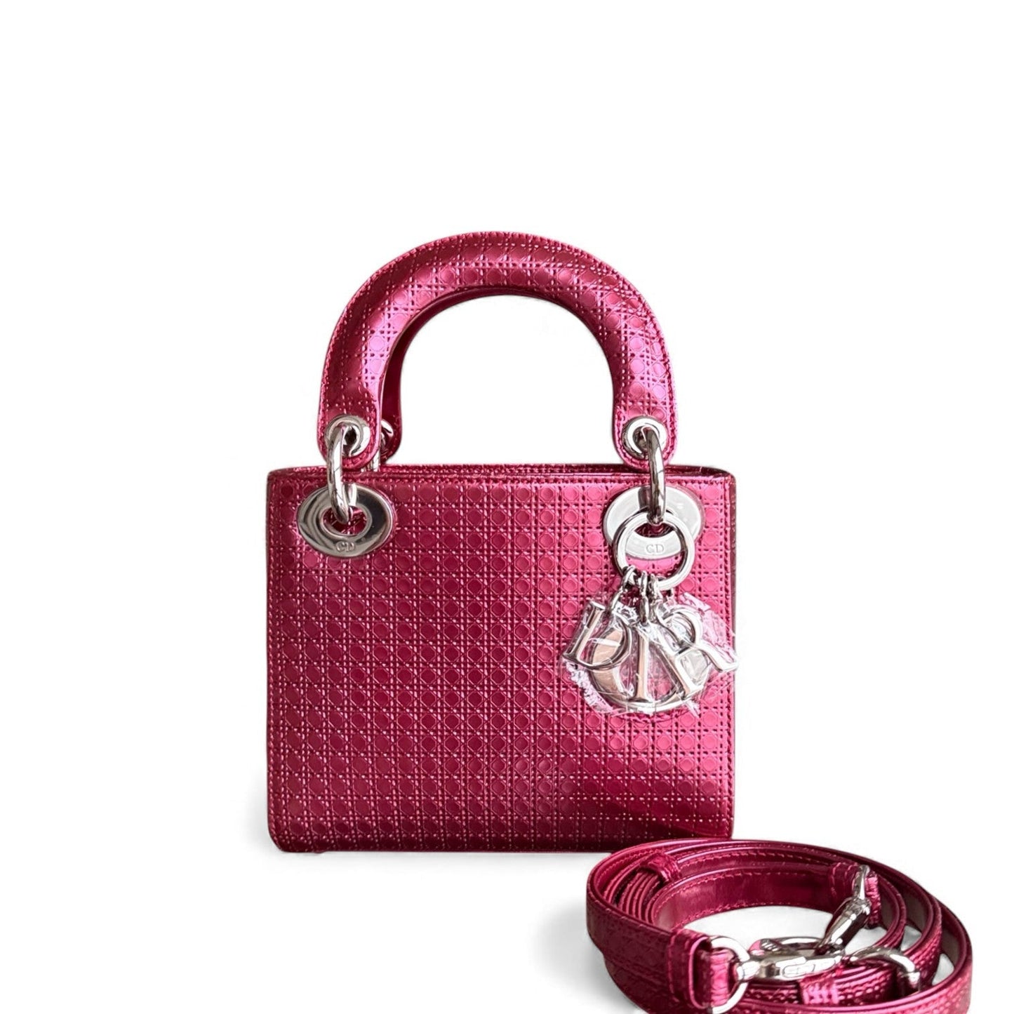 Lady Mini - Cuir de veau micro-cannage rose métallisé, détails argentés, bandoulière ajustable — Kovancy