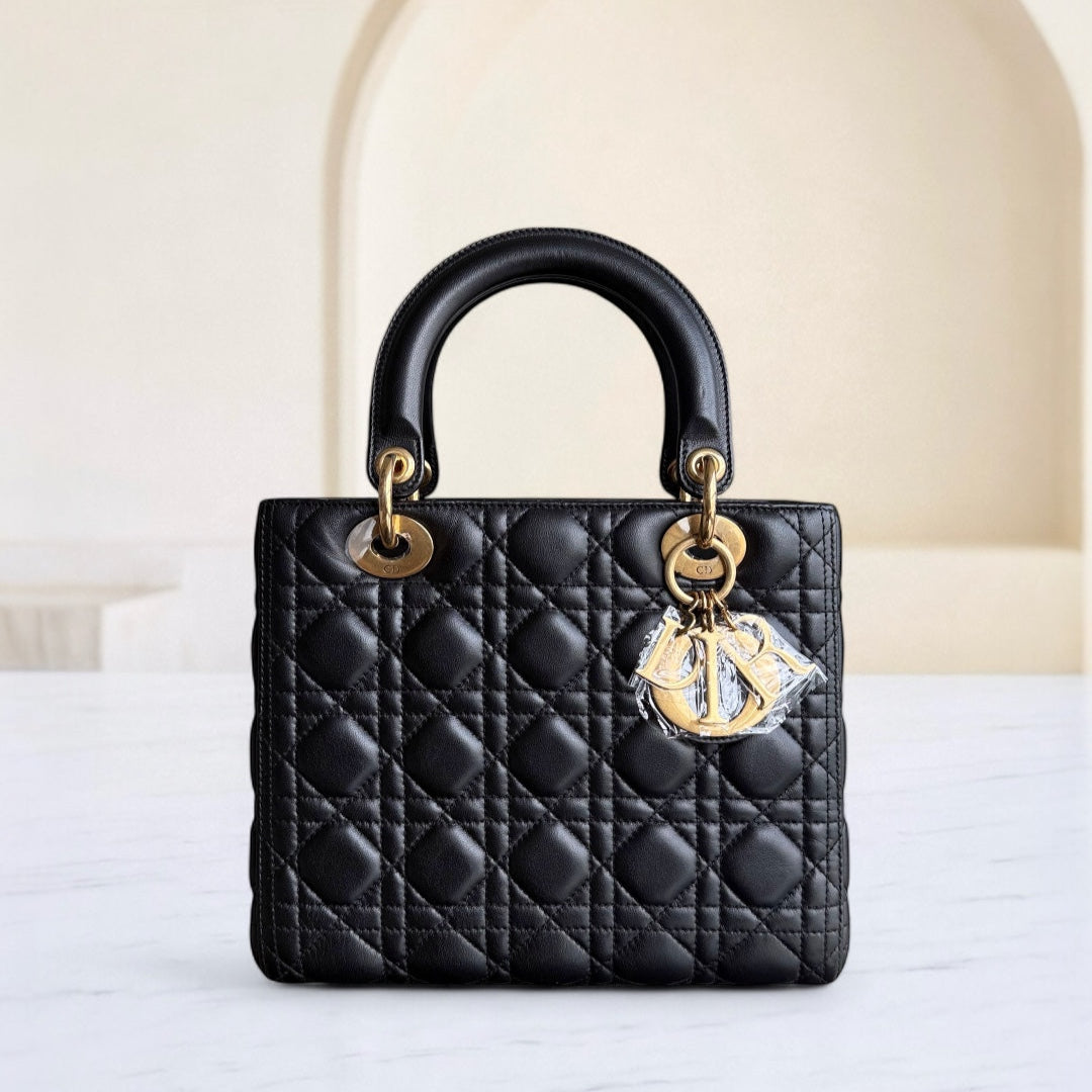 Lady Moyen - Cuir d'agneau Cannage noir Quincaillerie dorée SANS SANGLE — Kovancy