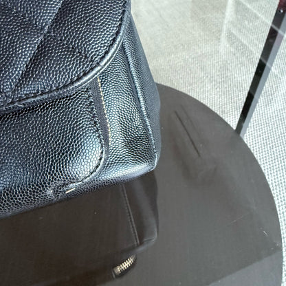 Sac Chanel Business Affinity grand format - 27 cm, cuir caviar matelassé noir, finitions dorées Series 23