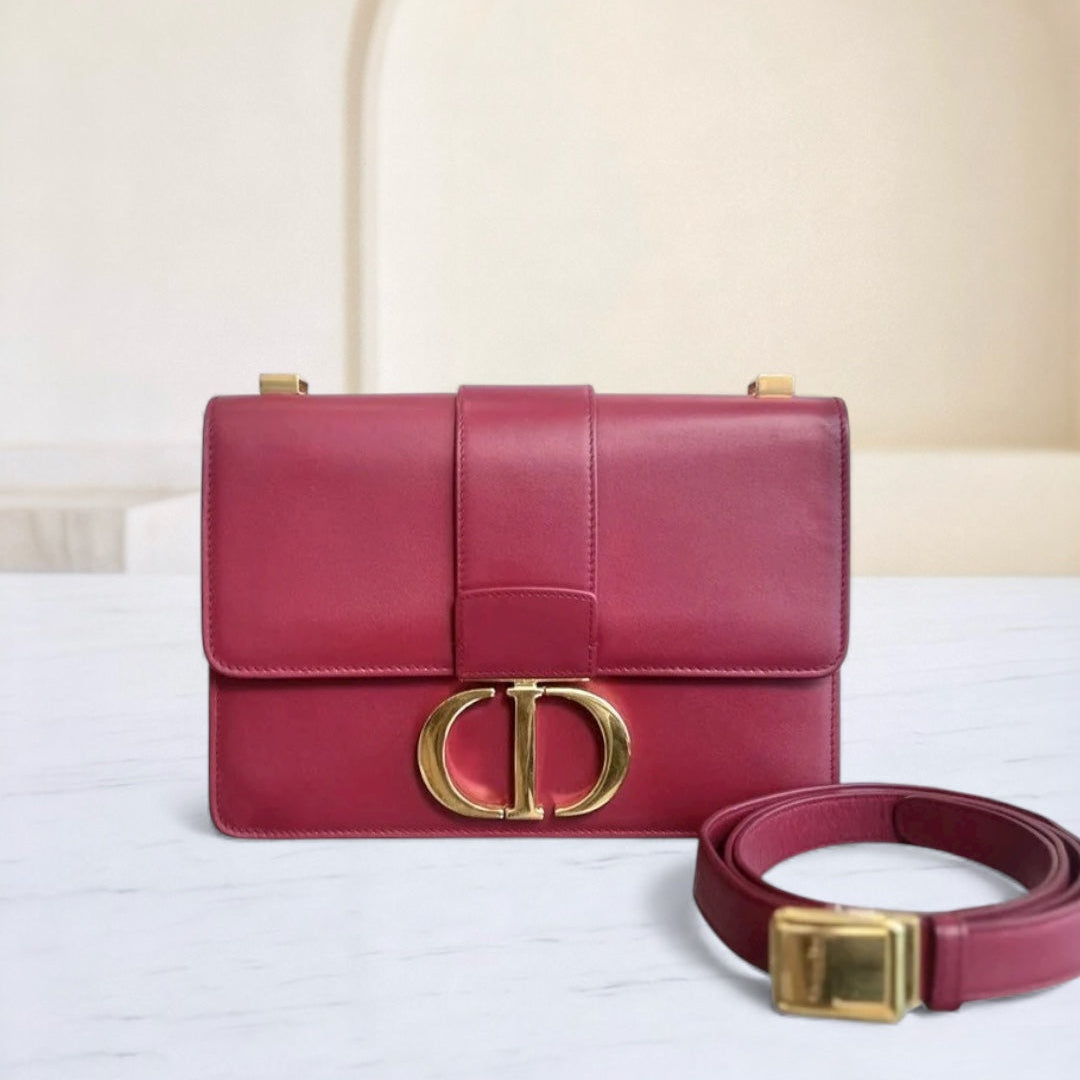 30 Montaigne - Sac bandoulière moyen en cuir de veau rouge GHW — Kovancy