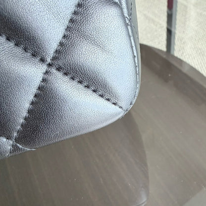 Chanel Classic Flap Jumbo - 30CM simple rabat en cuir d'agneau matelassé noir matériel doré Series 14